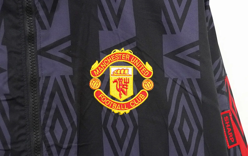 Manchester United 93/95 Manchester United Black Red Windbreaker 4