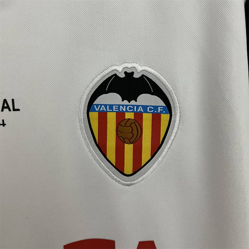 Valencia 03-04 Valencia home white 7