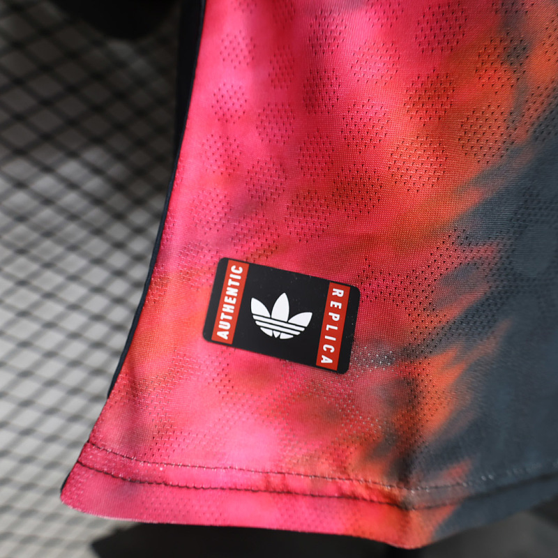 Manchester United 26/27 Manchester United Special Player Vibrant Red and Black 2