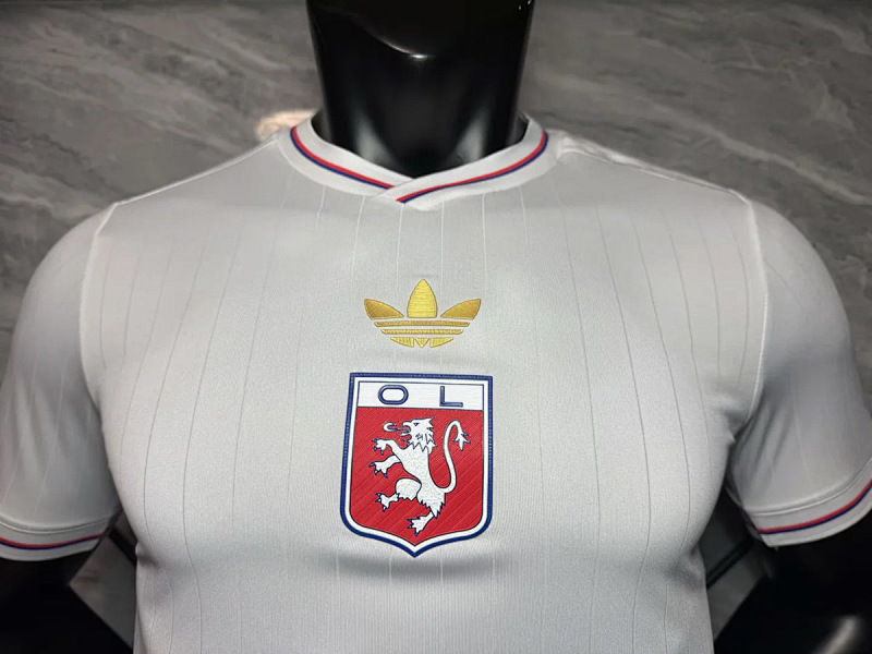 Lyon Lyon 75-Year Anniversary Player 9