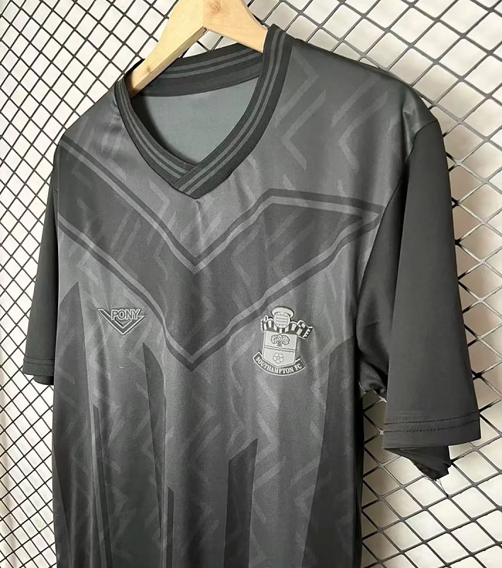 Southampton Blackout 93/95 Southampton Blackout Throwback Retro 3
