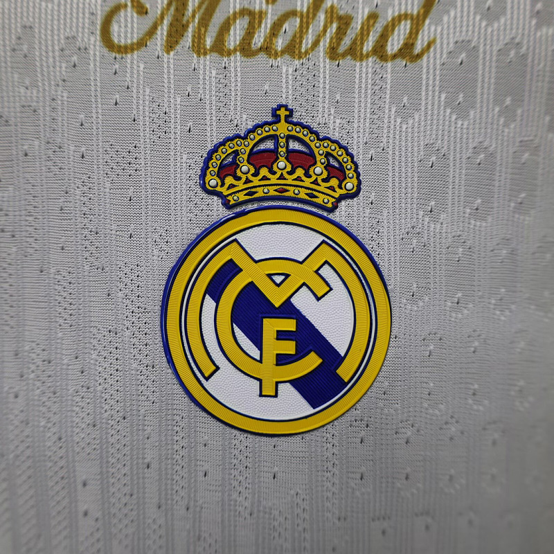 Real Madrid 26/27 Real Madrid City Edition Cream Gold Player 4