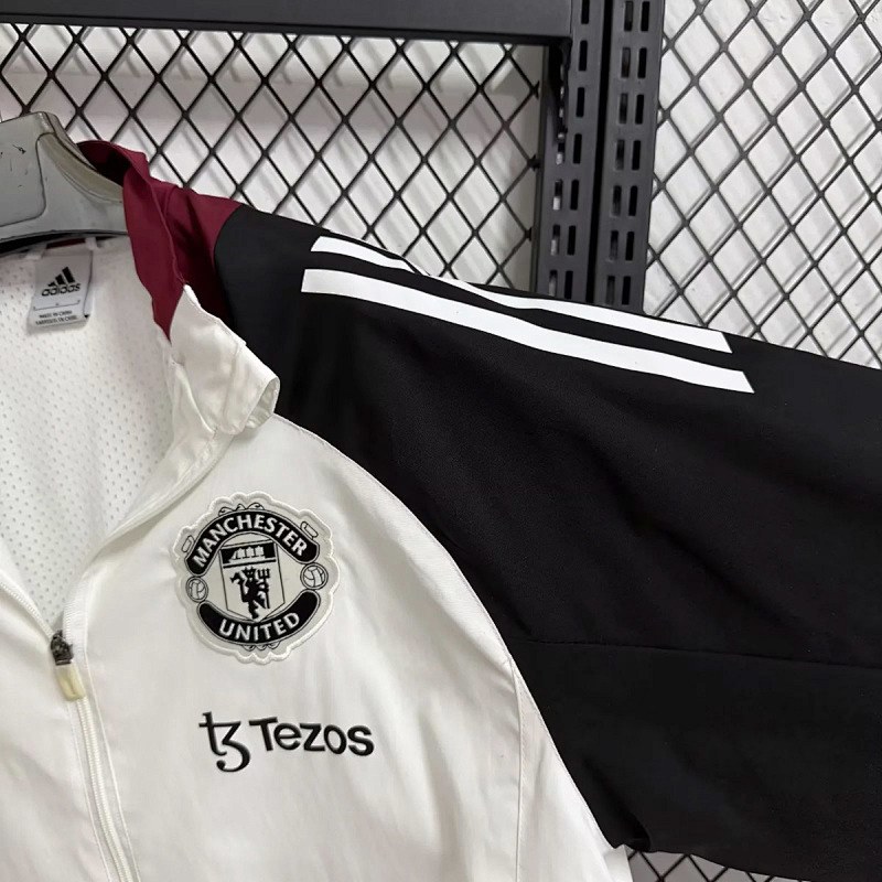 Manchester United 25/26 Manchester United Presentation Training White Jacket 3