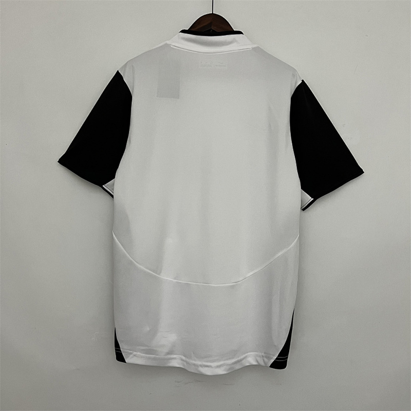 Valencia 03-04 Valencia home white 3