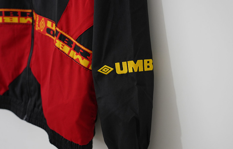 Manchester United 96/97 Manchester United Red Black Windbreaker 5