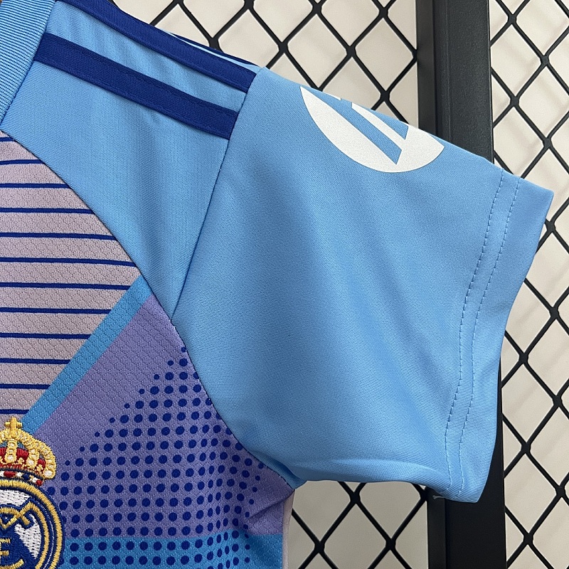 Real Madrid 24/25 Kids Goalkeeper Real Madrid Blue size: 16-28 7