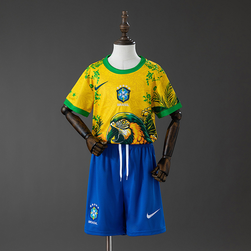 Brasile Brazil 26/27 Special Edition Kids Kit Jersey SIZE 16-28