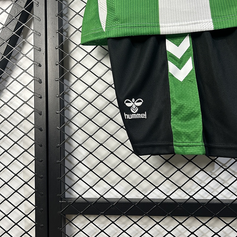 Real Betis kids 25/26 Real Betis home size: 16-28 6