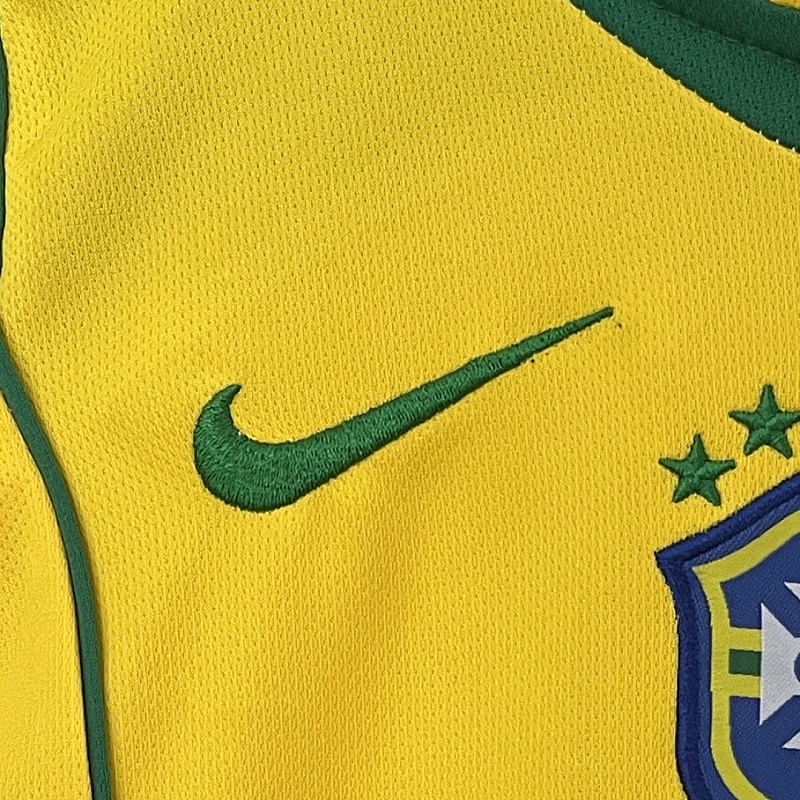 Brasile kids Brazil 2004 home size: 16-28 4