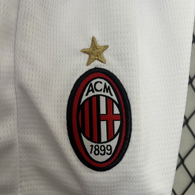 Milan 24/25 kids AC Milan home size: 16-28 9