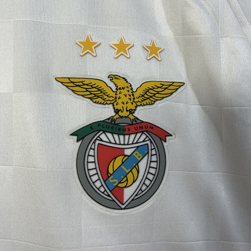 Benfica 25/26 Kids Benfica Third away game Size: 16-28 3