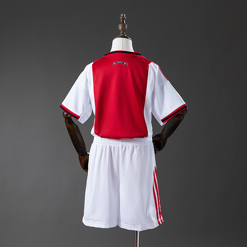 Ajax Ajax 25/26 Home Kids Size: 16-28 2