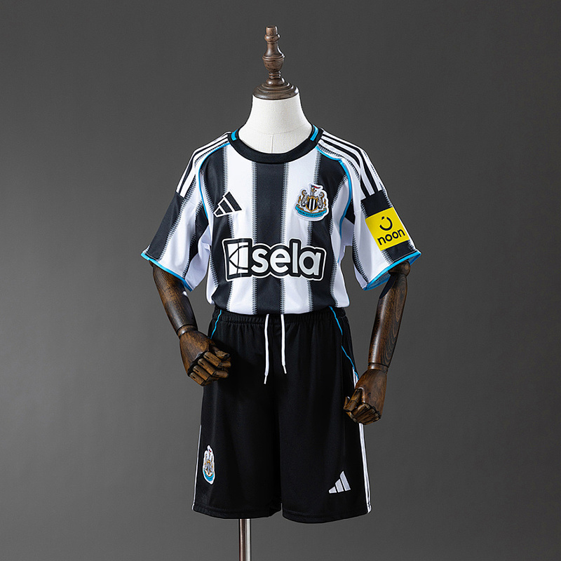 Newcastle Newcastle United 25/26 Home Full kids kit Jersey size:16-28