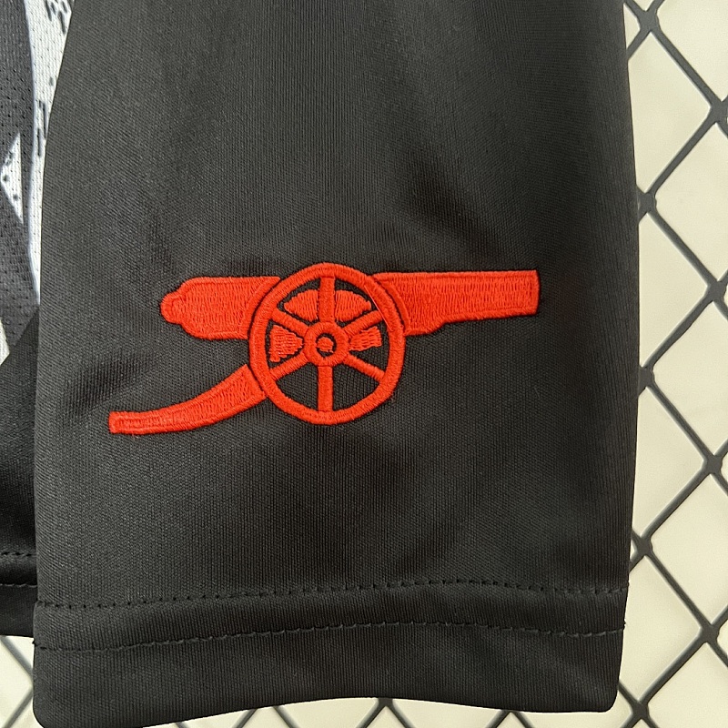 Arsenal 24/25 Kids Arsenal Away Size: 16-28 9