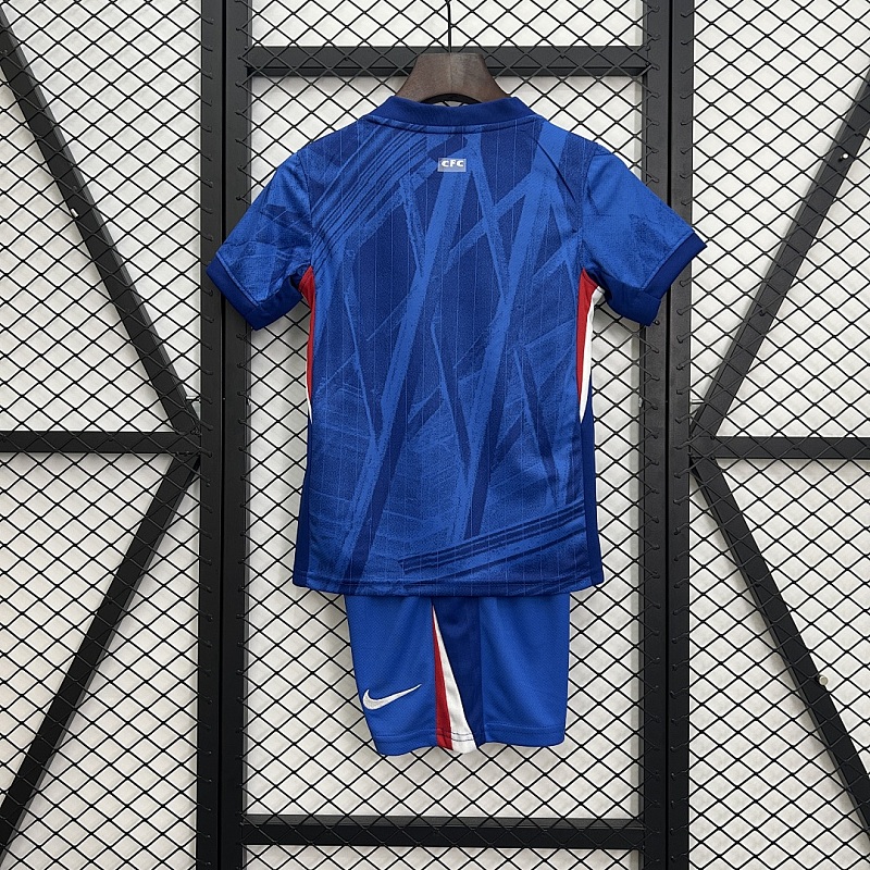 Chelsea 25/26 kids Chelsea home size 16-28 5