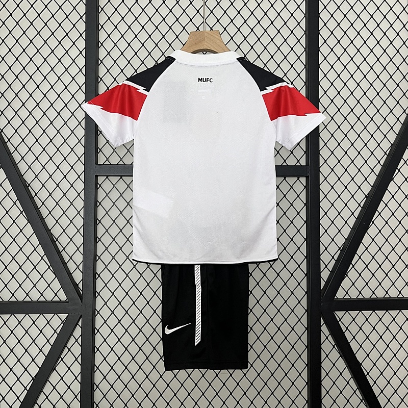 M-U Champions kids M-U 10/11 Champions League away size: 16-28 2