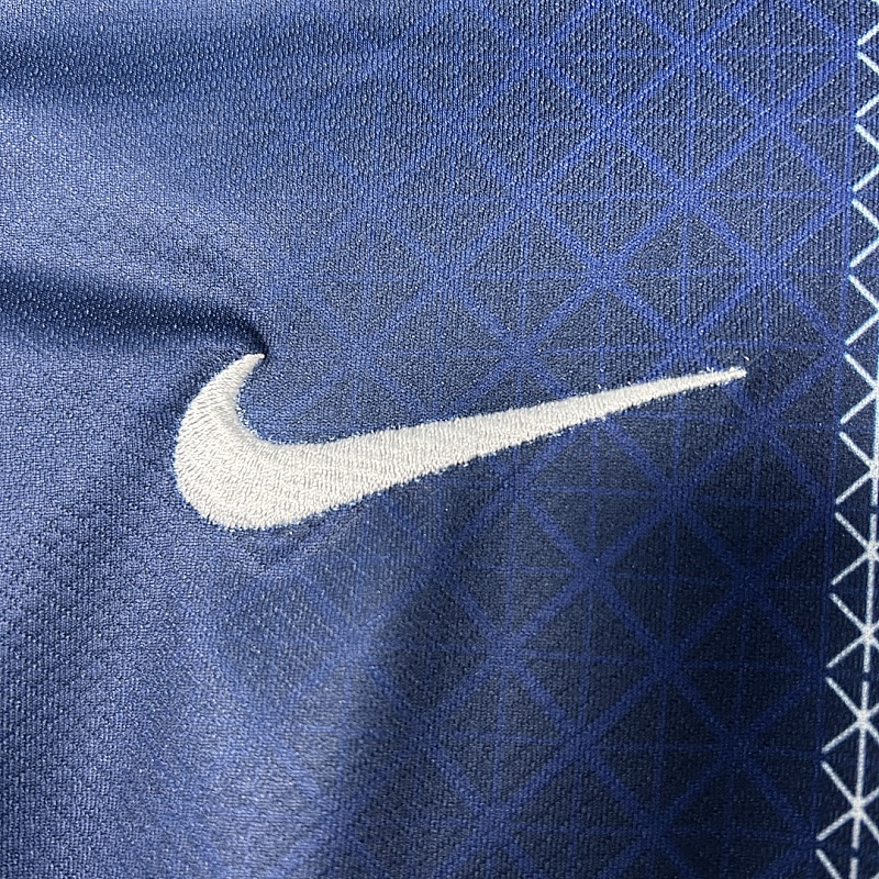 PSG 25/26 kids PSG home size: 16-28 4