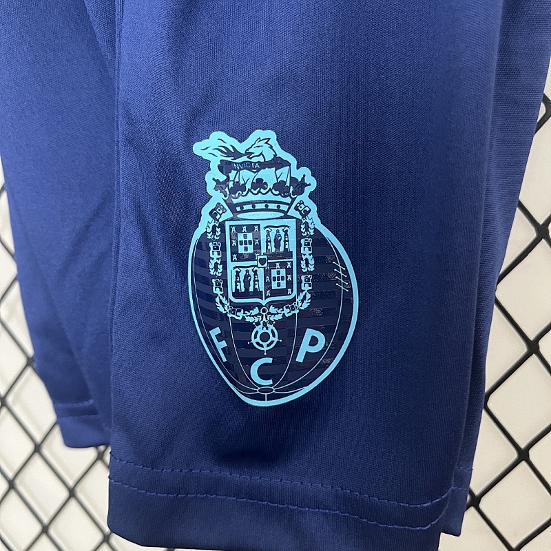 Porto 24/25 Kids Porto Third away Size: 16-28 9