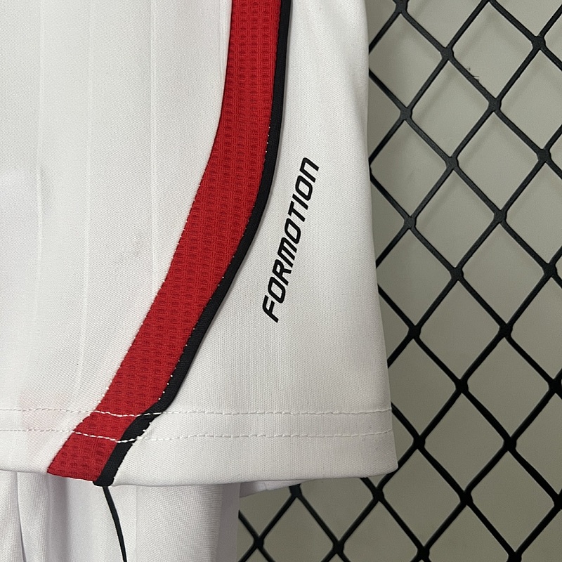 Milan kids AC Milan 06/07 Champions League away size: 16-28 7