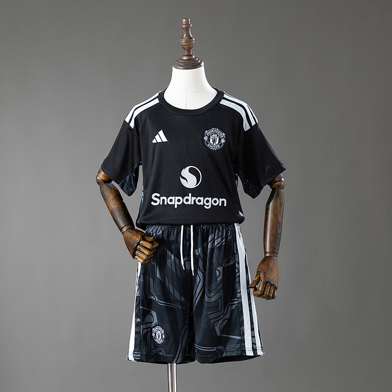 M-U Goalkeeper M-U 26/27 Goalkeeper Kids Kit Jersey Size:16-28
