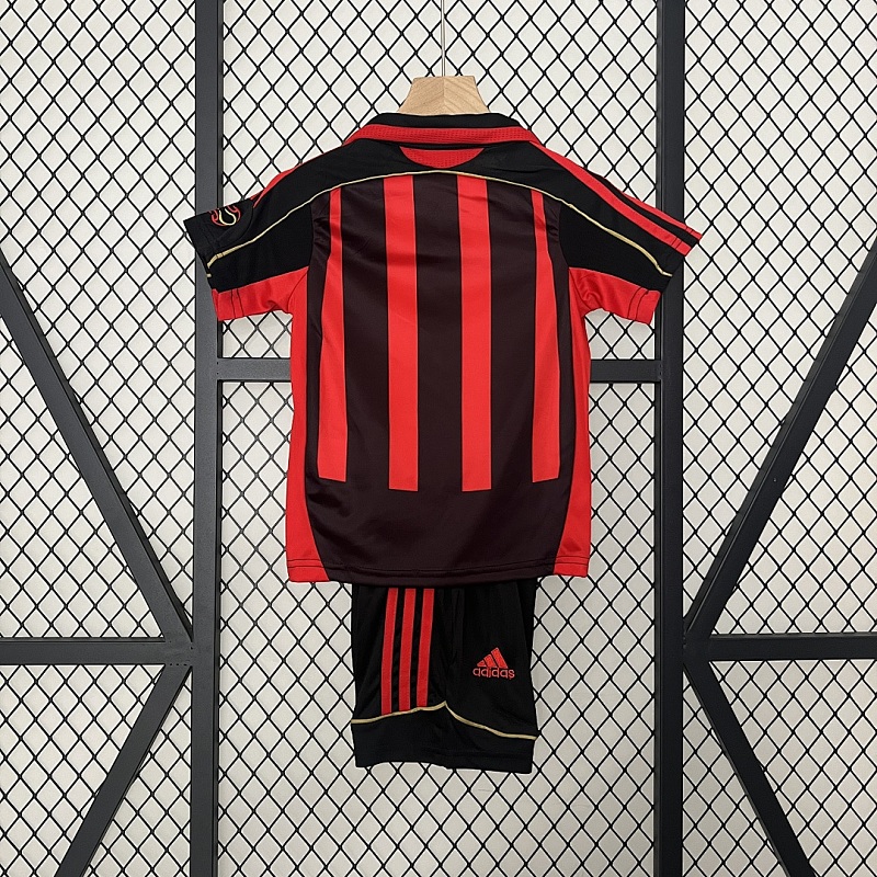 AC Milan06/07 kids AC Milan06/07 home size: 16-28 2