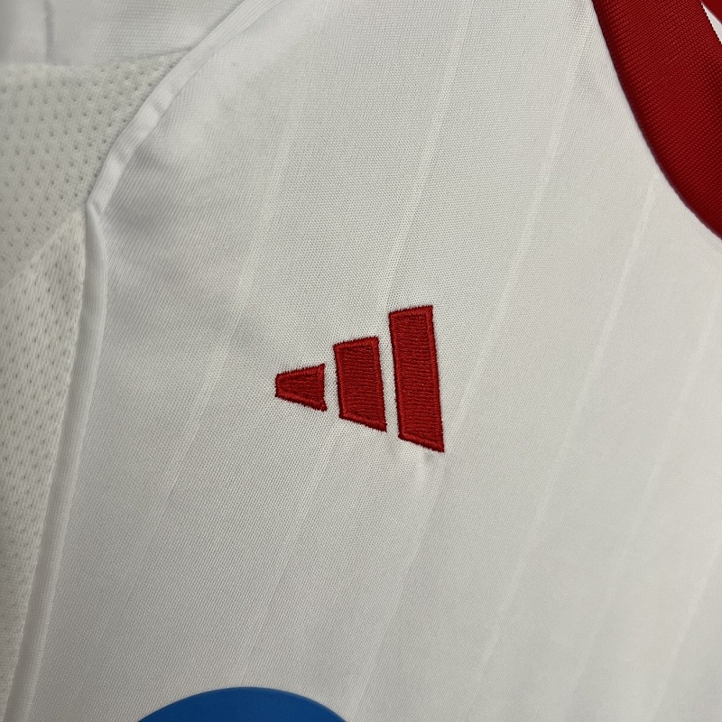 Sevilla 25/26 Kids Sevilla Home Size: 16-28 2