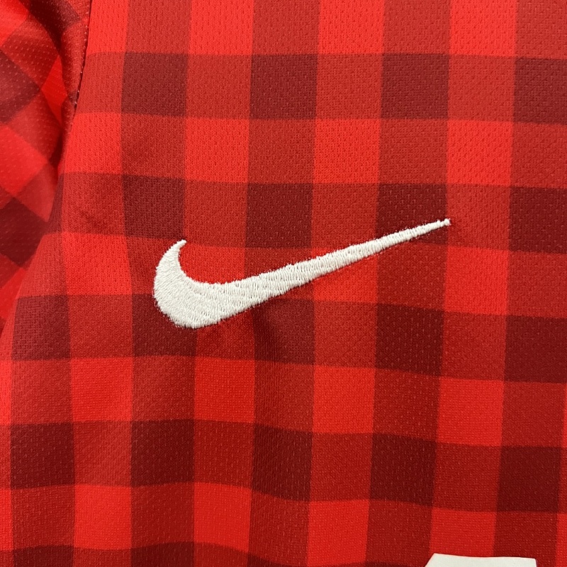 M-U size: kids M-U 12/13 home size: 16-28 4