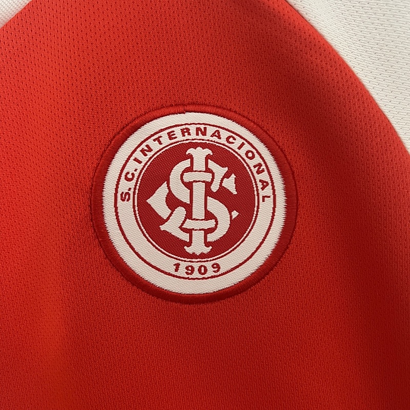 Internacional 24/25 kids Internacional home size: 16-28 5