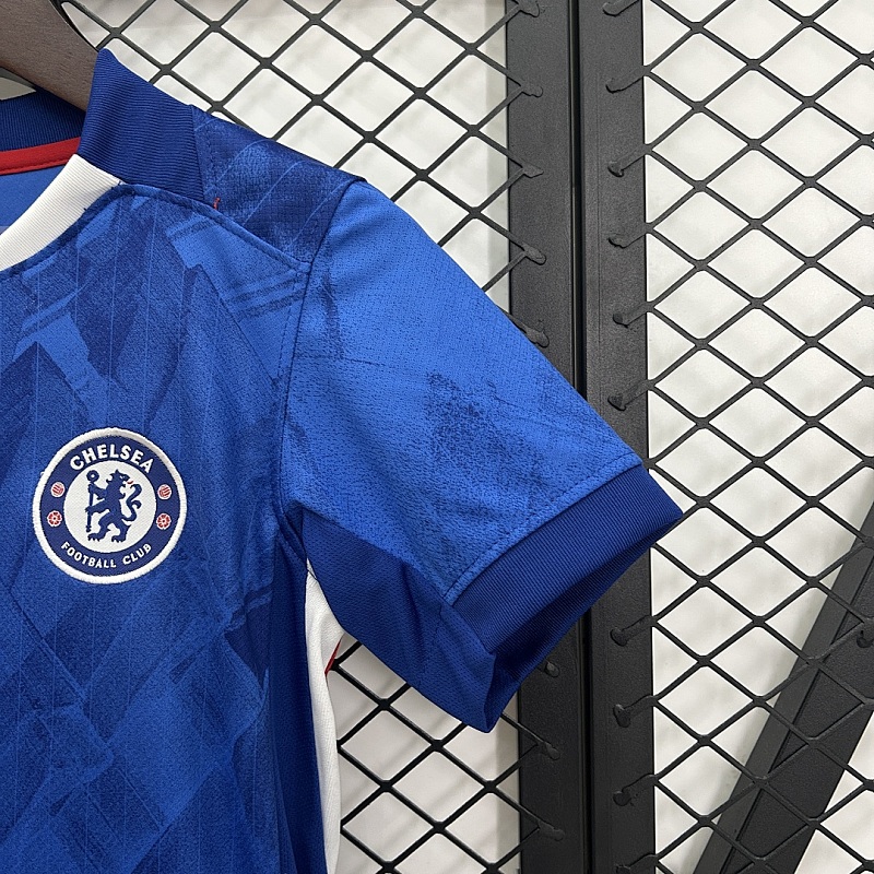 Chelsea 25/26 kids Chelsea home size 16-28 8