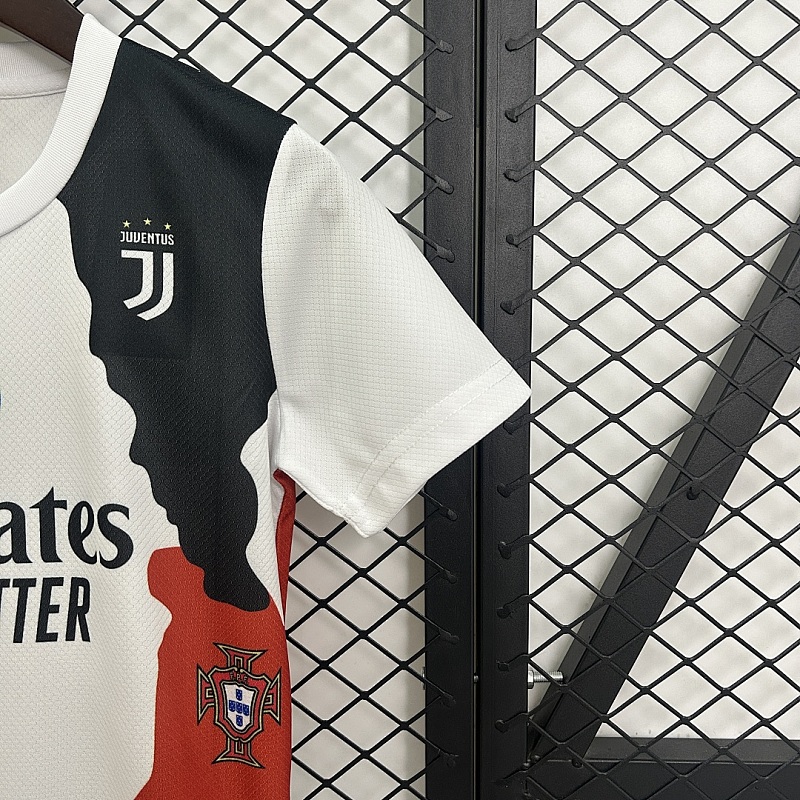 Cristiano Ronaldo kids Cristiano Ronaldo Commemorative Edition 16-28 5