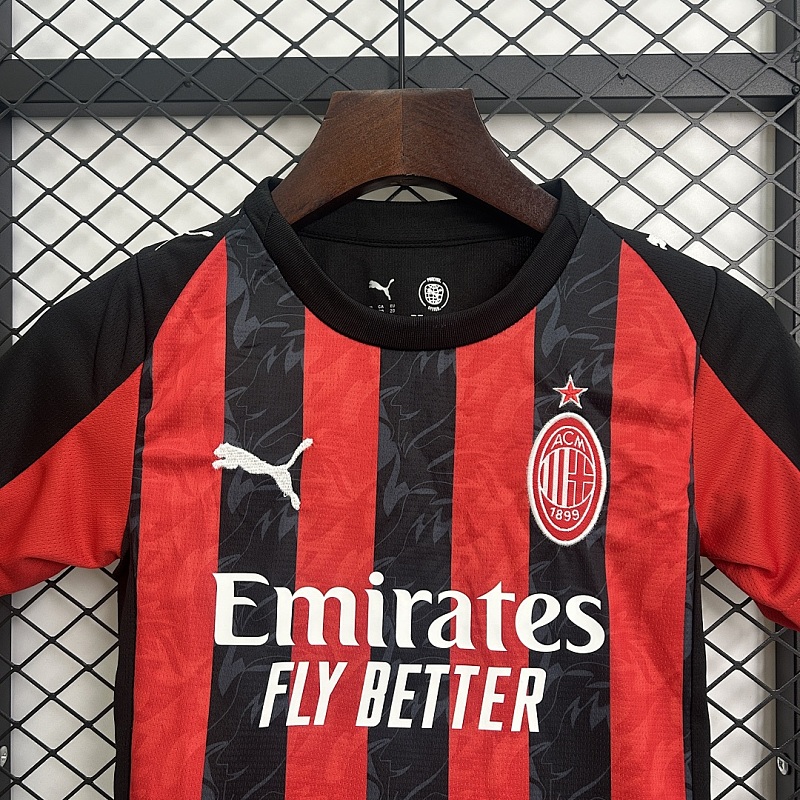 Milan 25/26 kids AC Milan home size: 16-28 5