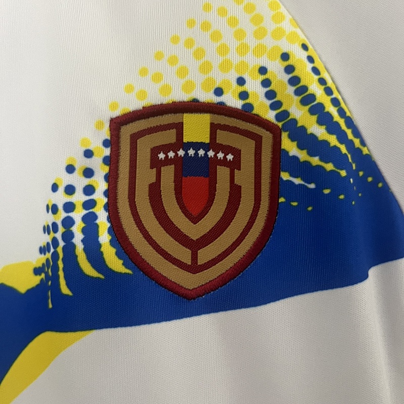 Venezuela size: kids Venezuela away size: 16-28 5