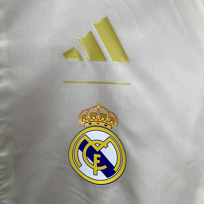 Real Madrid 24/25 Real Madrid Windbreaker 10