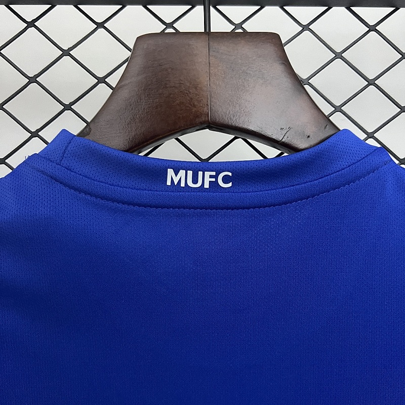 M-U size: kids M-U 08/09 away size: 16-28 8