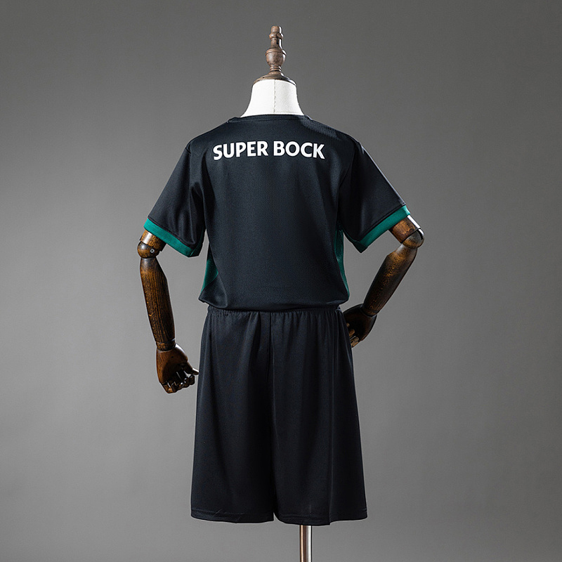 Sporting CP Sporting CP 25/26 Christmas Special Edition Kids Kit Jersey SIZE 16-28 2