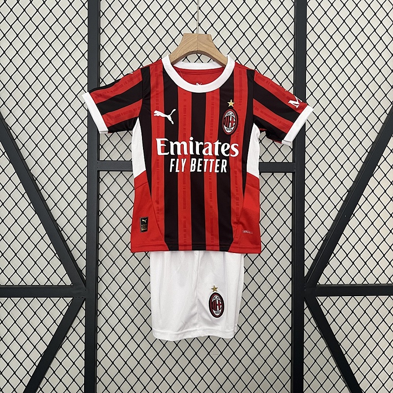 Milan 24/25 kids AC Milan home size: 16-28