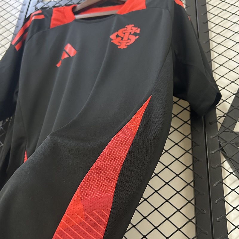 International Training 25/26 International Training Suit Black S-4XL 4