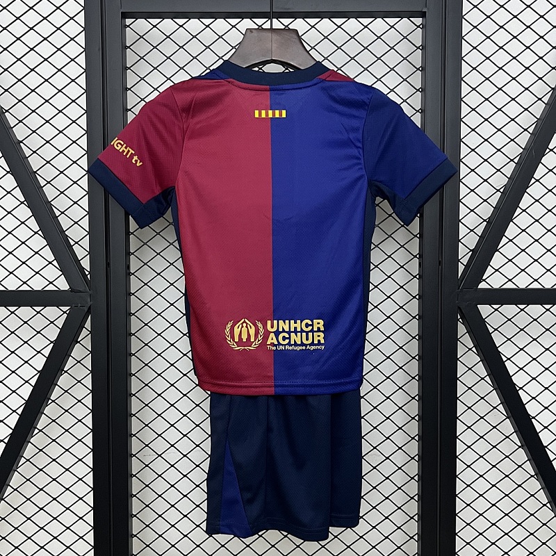 Barcelona 25/26 kids Barcelona home size: 16-28 2