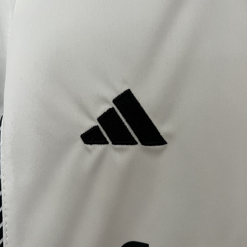 Colo Colo 24/25 kids Colo Colo home size: 16-28 4