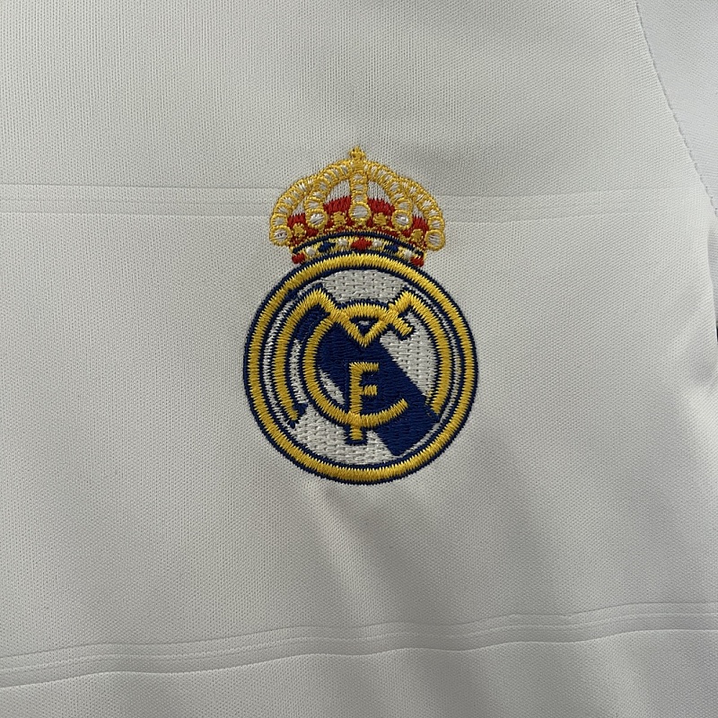Real Madrid kids Real Madrid 13/14 home size: 16-28 5