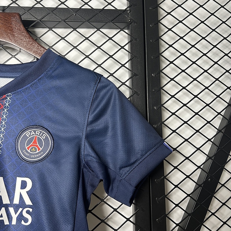 PSG 25/26 kids PSG home size: 16-28 2