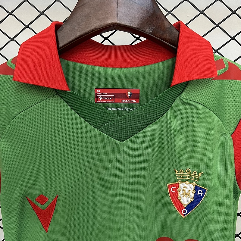 Osasuna Size: 25/26 Osasuna Away Size: 16-28 8