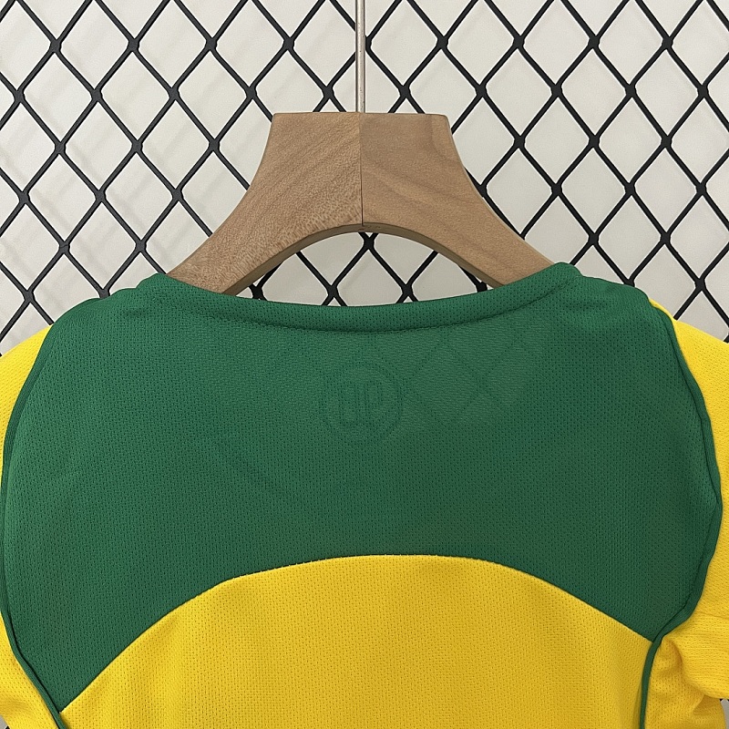 Brasile kids Brazil 2004 home size: 16-28 7