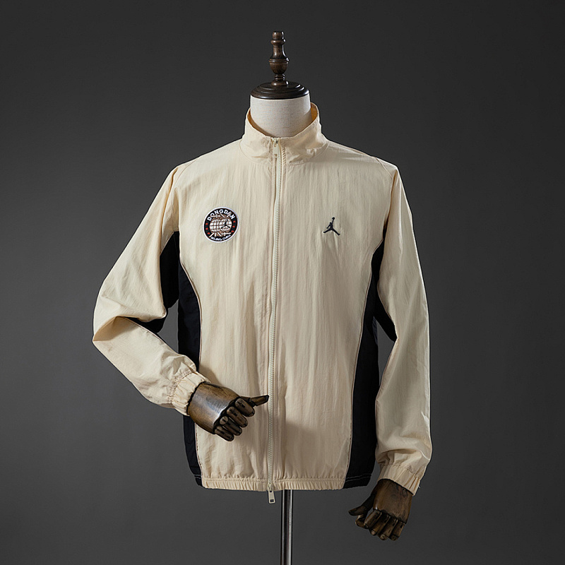 Jordan Windbreaker Jordan Windbreaker - Beige S-XXL