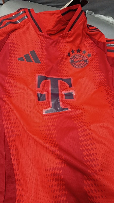 Bayern Munich 24/25 Player Bayern Munich Home S-XXL 9