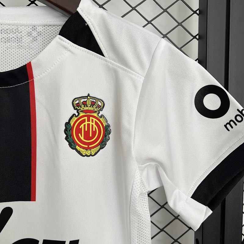 RCD Mallorca 25/26 Kids RCD Mallorca Away Size: 16-28 8
