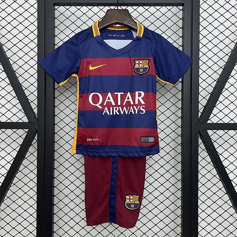 Barcelona kids Barcelona 15/16 home size: 16-28