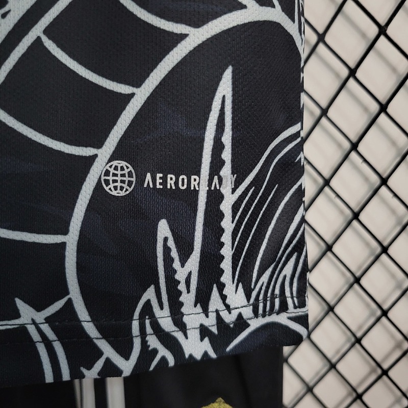 Real Madrid 23-24 Kids Real Madrid Special Edition Black Size 16-28 7