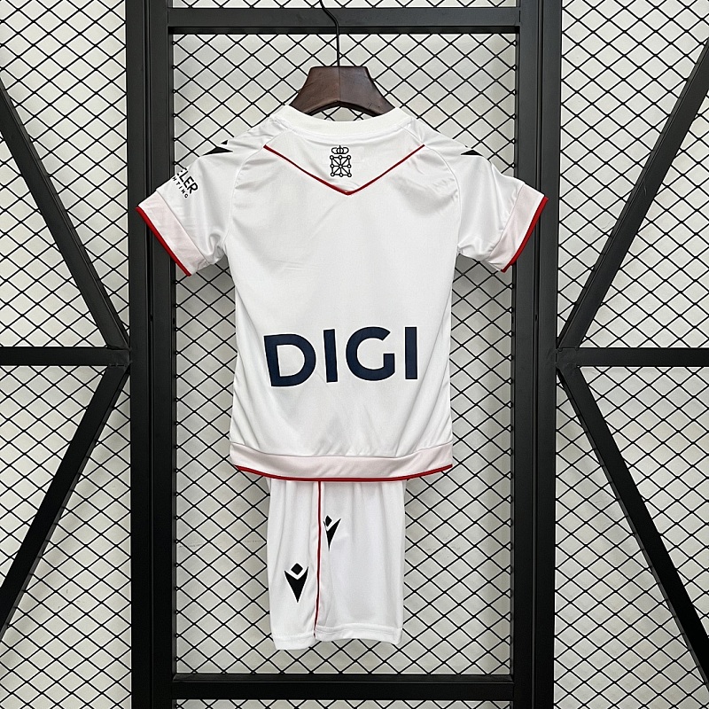 Osasuna Size: 25/26 Osasuna third away Size: 16-28 7