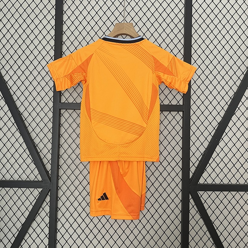 Real Madrid 24/25 Kids Real Madrid Away Size: 16-28 2